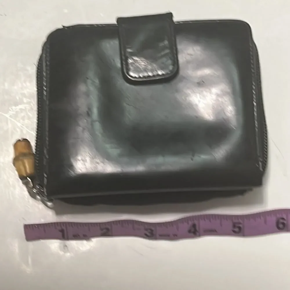 GUCCI VINTAGE OLD‎ BOMBOO PATENT/CANVAS WALLET/PURSE. - Picture 10 of 10